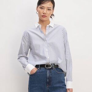 Everlane Blue and White Striped Button Down Shirt